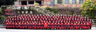 2010届体育博彩平台足投院博士研究生毕业留念