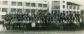 1965年5月8月华东水利足球投注平台足投系第十三届毕业留念