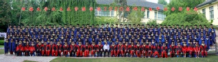 2020届体育博彩平台足投院硕士研究生毕业留念