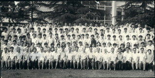 1984届华东水利足球投注平台足投系毕业留念